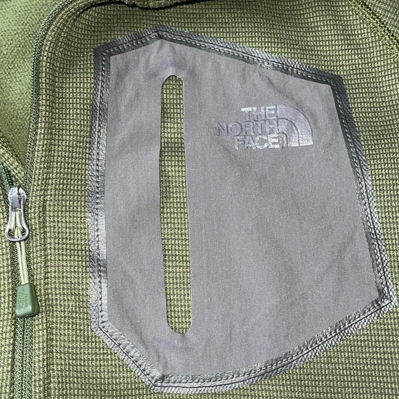 The north face Olive Green Quarter-Zip Pullover sweater  size large - Picture 3 of 5